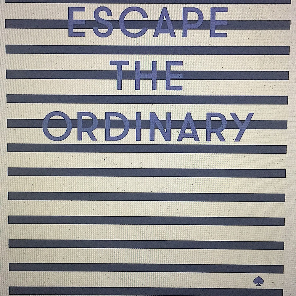 💥HOST PICK💥♠️KATE SPADE NY - ESCAPE BEACH TOWEL (NWT)